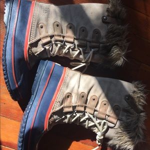 Sorel joan of arctic